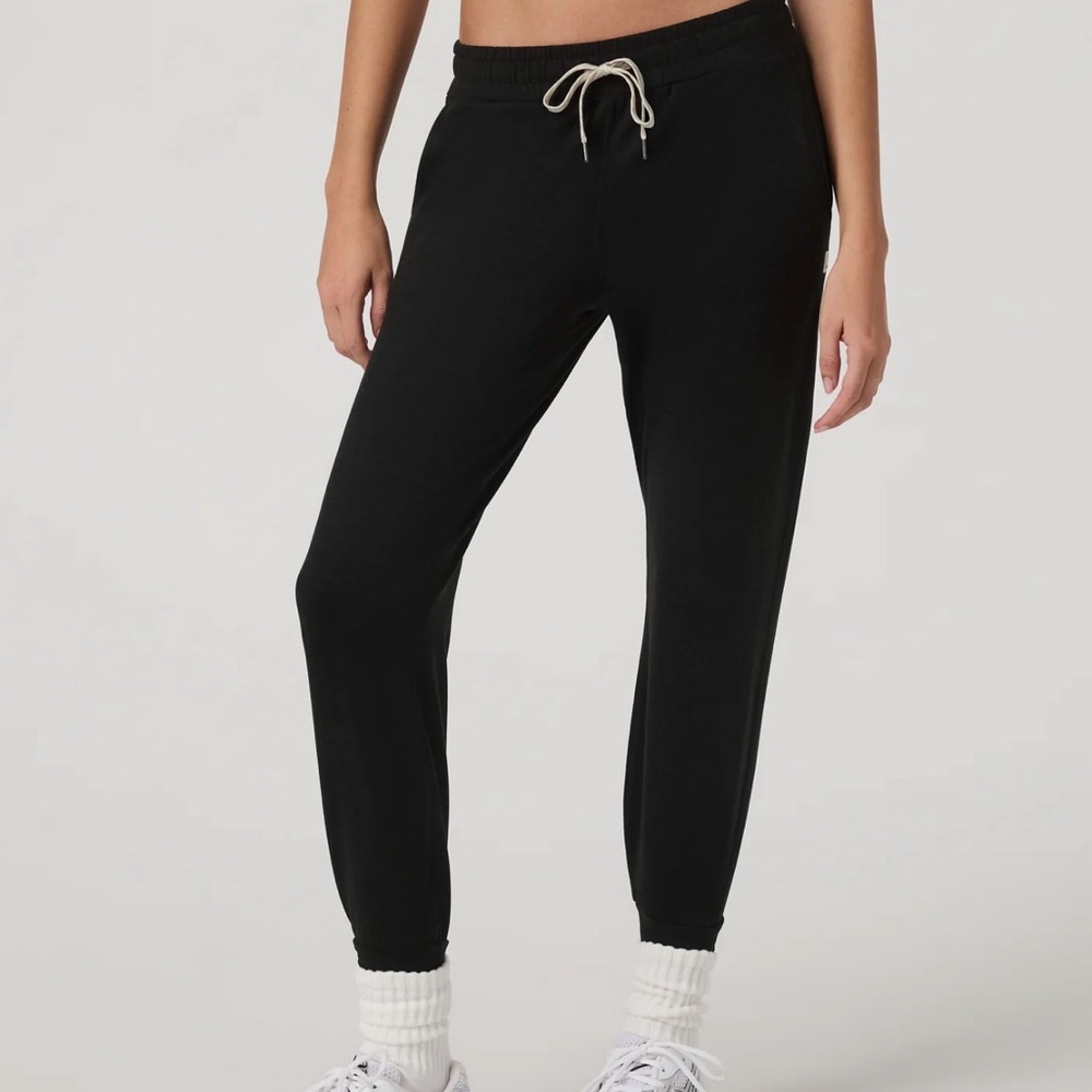 Vuori Performance Jogger Black Women’s Large Style VW303